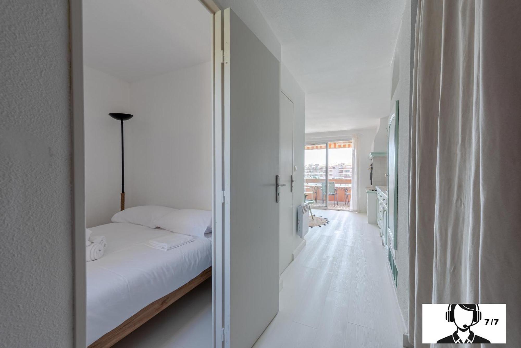 L'Athlantis - Cosy With Terrace And Parking Apartment Сен-Киприен Екстериор снимка